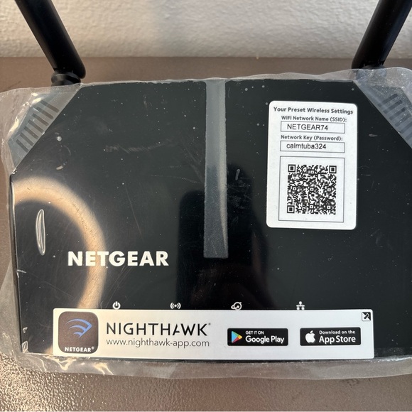 NETGEAR AC1000 R6080 Smart WiFi Router Fast Ethernet barely used - Picture 2 of 4